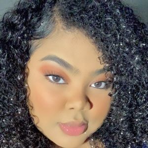 Meet your Posher, Hope